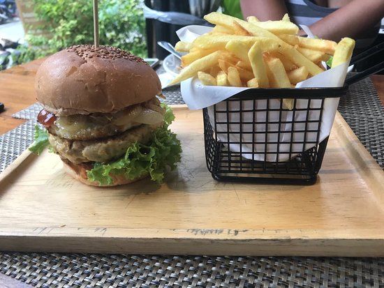 Le Bistro